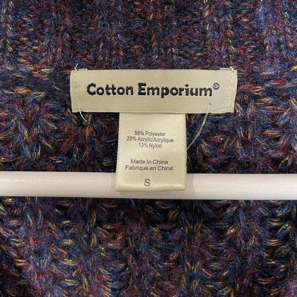 Cotton Emporium Metallic Shaker Stitch V-Neck Sweater - Picture 6 of 7